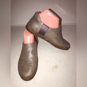 Gentle Souls Kenneth Cole Nyle Slip Ons New No Box Metallic Beige Pinky Nude Sz6